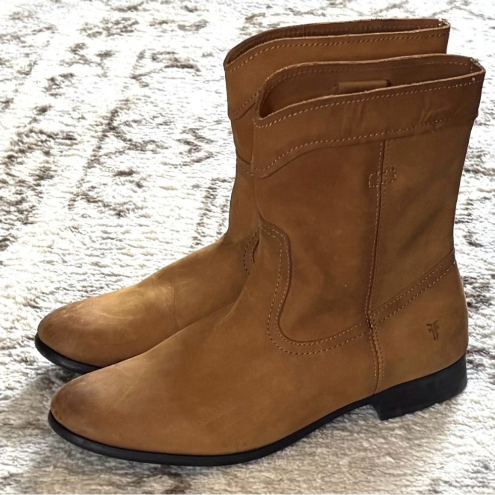 Tan Leather Fyre Boots